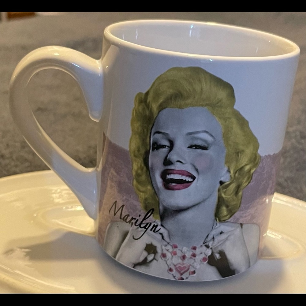 Marilyn Monroe 2013 Radio Days Coffee Mug.